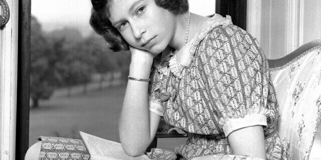 hbz-queen-elizabeth-1940-gettyimages-99051187